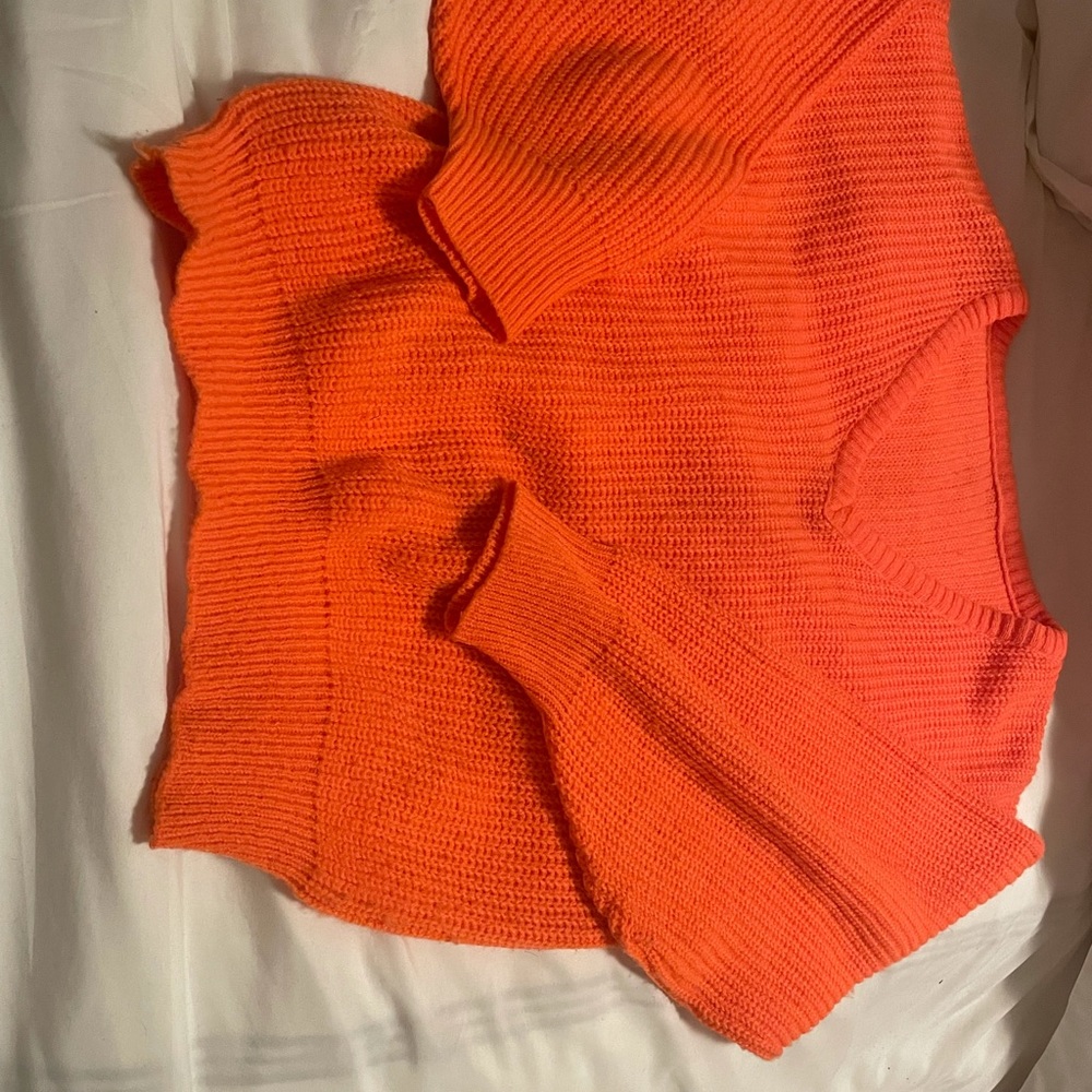 Orange v neck knitted sweater
